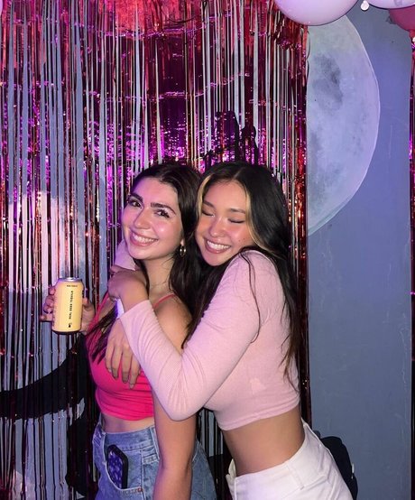 Chaela hot actress img