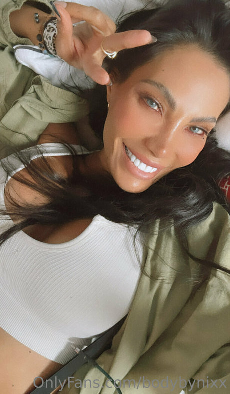 bodybynixx pornstar perfect photos