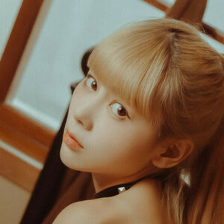 ABBIE____a b b i e model naked picture