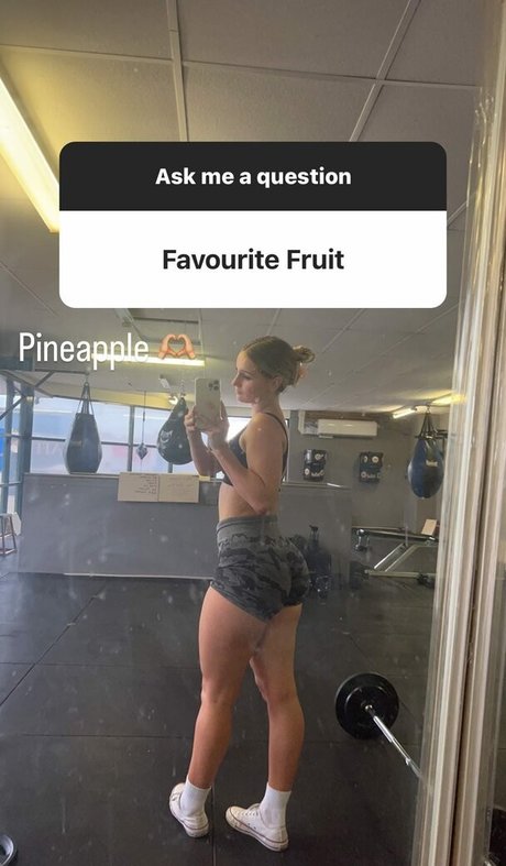 Lillie Bass nude star photo