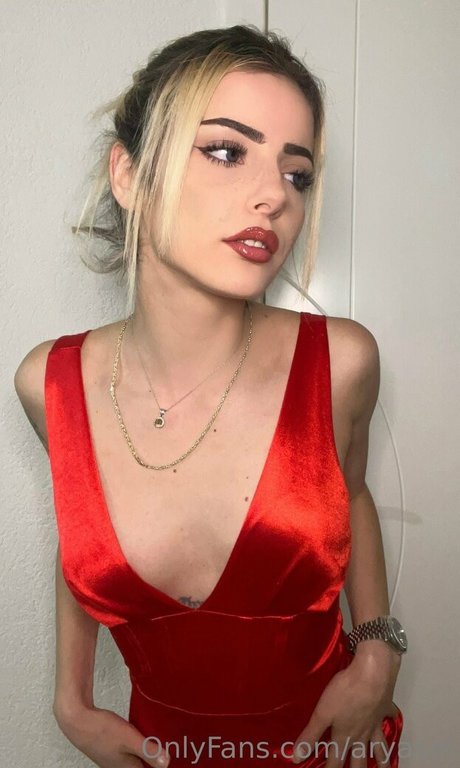 aryasm model naked pictures