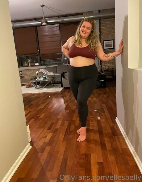 ellesbelly star nudes photos