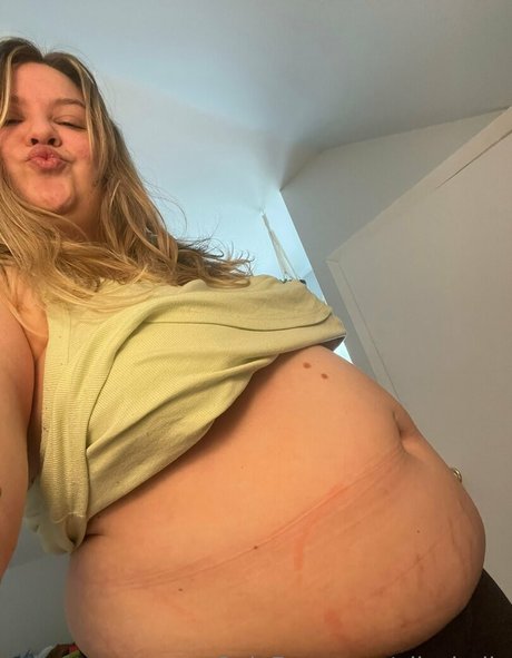 ellesbelly free model archive