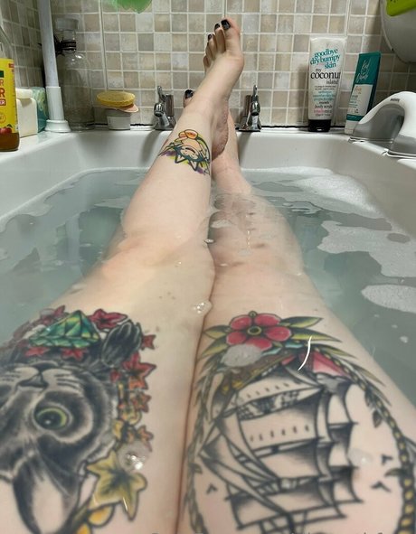 dbzgoth pornstar beautiful image