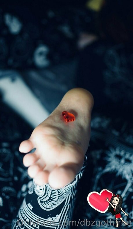 dbzgoth pornstar erotic photo