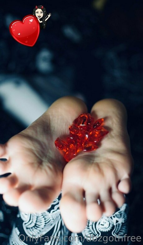 dbzgoth pornstar naked images