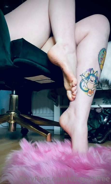 dbzgoth model beautiful photo