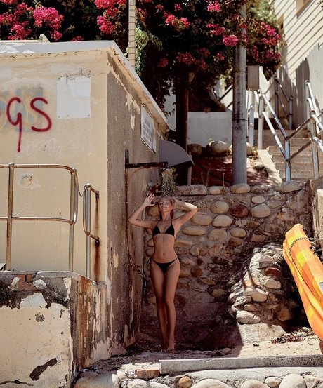 Niamh Adkins sex model photo