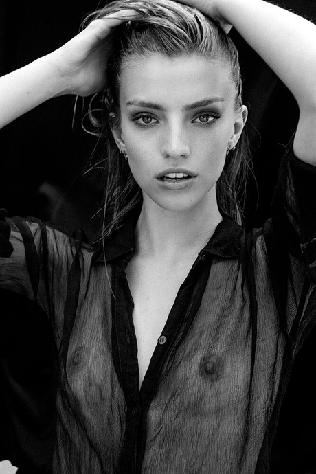 Niamh Adkins star free img