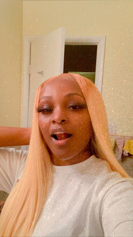 lol adult star pictures