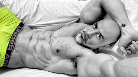 Multiflyerfree2020 beautiful model pics