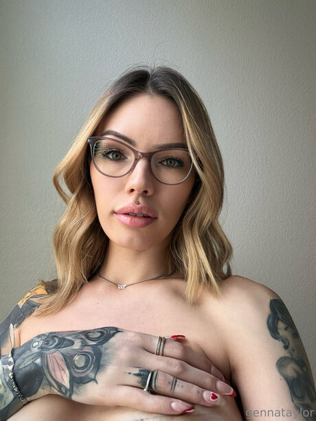 genna_ erotic actress gallery