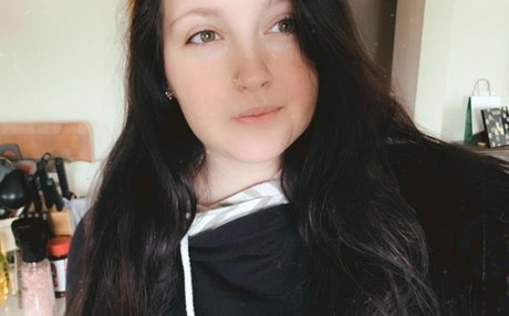 Ethaynia pretty star image