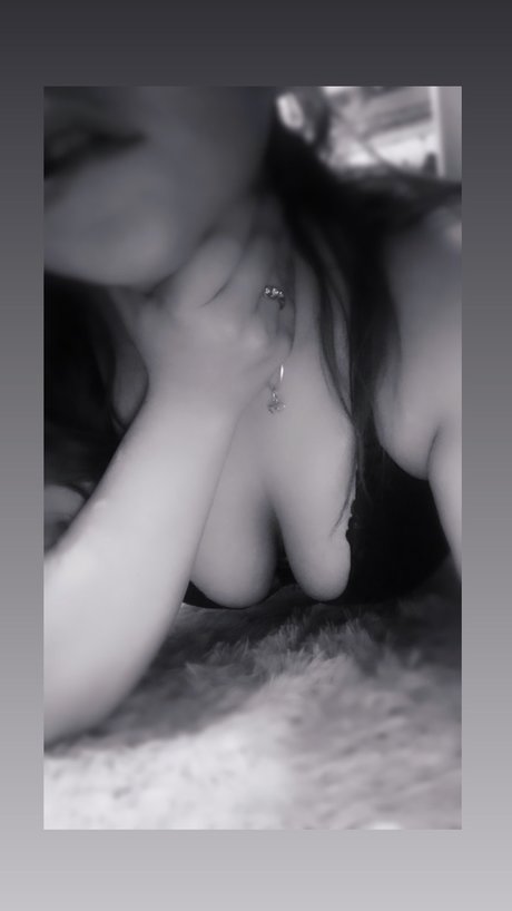 Estella_ model free pictures