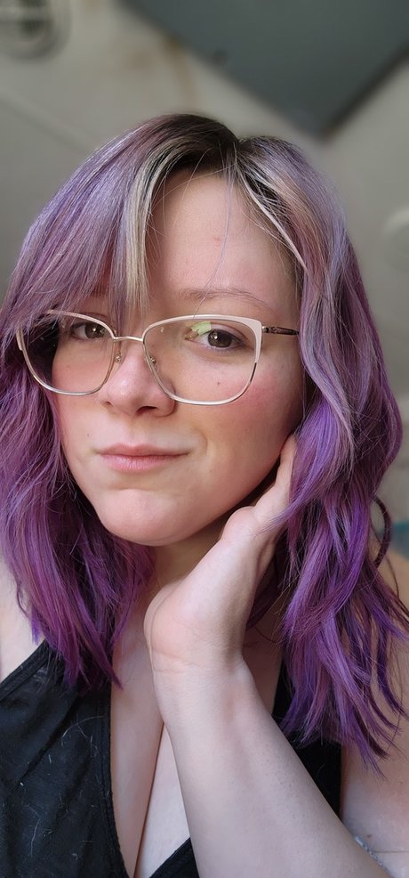 Geeky Kitten free actress pictures