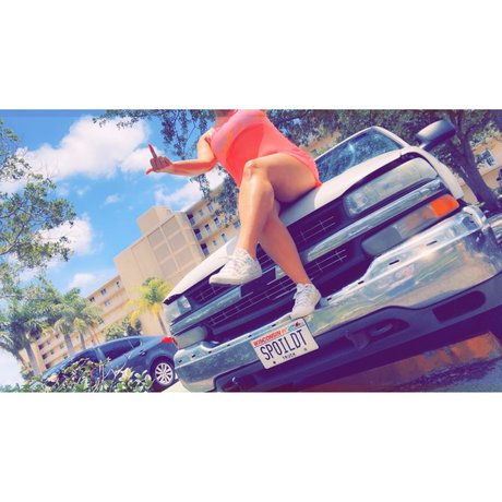 MsTrixie nice pornstar galleries