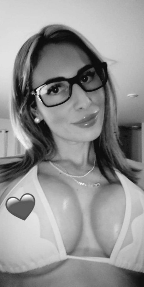 Mysexypry FREE nudes actress pictures