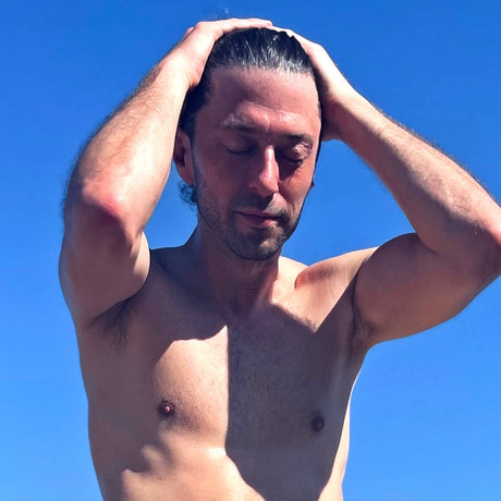 Myk Mour naked model picture