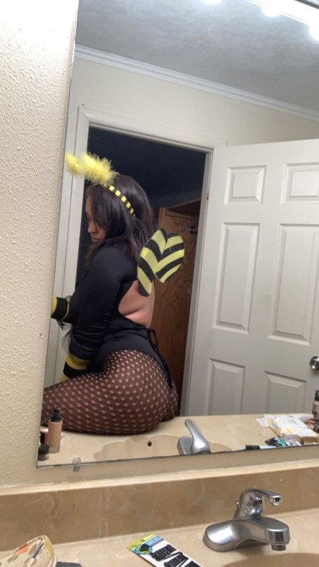 Mykia model high quality picture