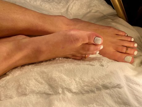 My Jetset Feet model sexy pics