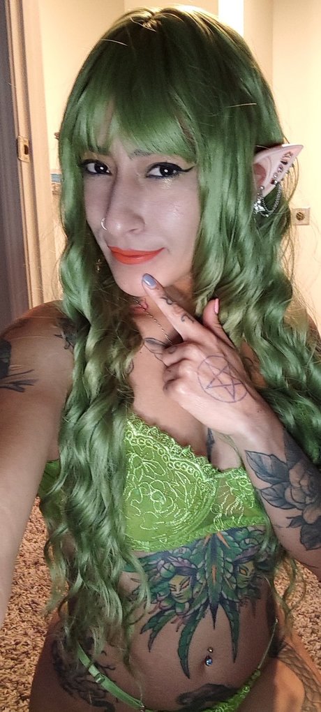 Gababa model naked image