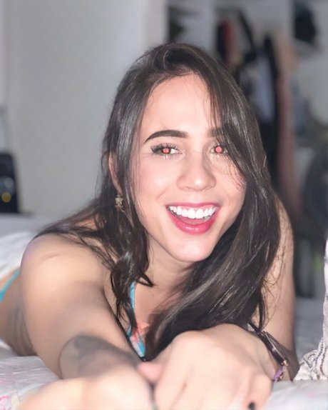 Avril Goyes pornstar art img