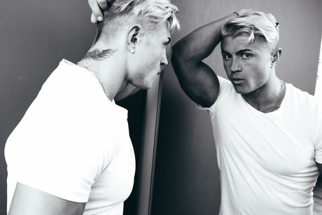 Genri Teivald star top images