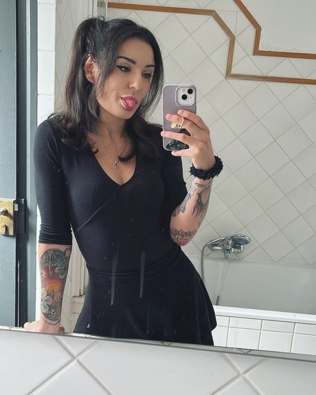 Enaolf model art picture