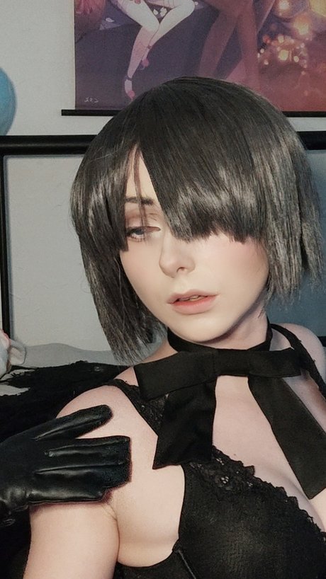 Naka Mi Kado sex model pic