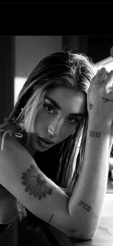 Naissha erotic actress photos