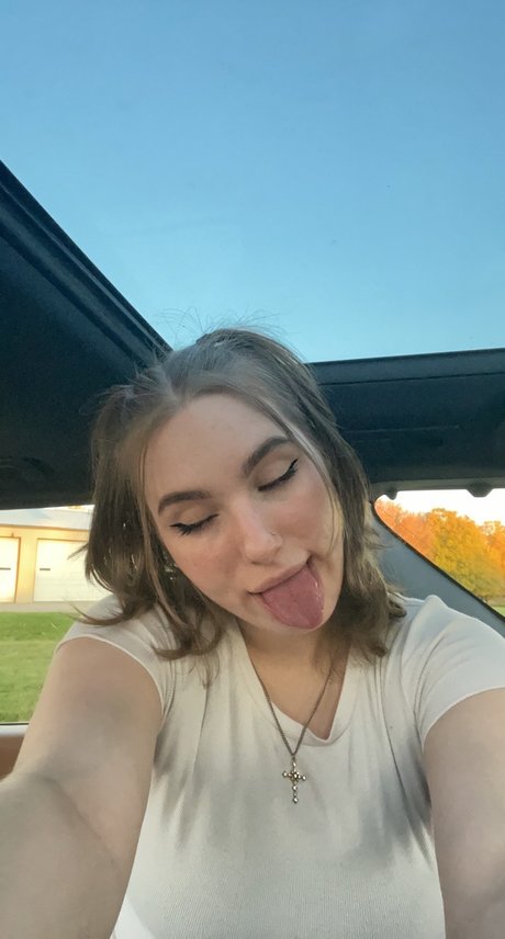 Nahnii xoxo pornstar exclusive picture