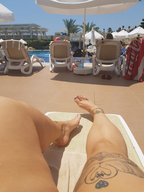 Plus Size amp amp My Feet_ erotic actress pic