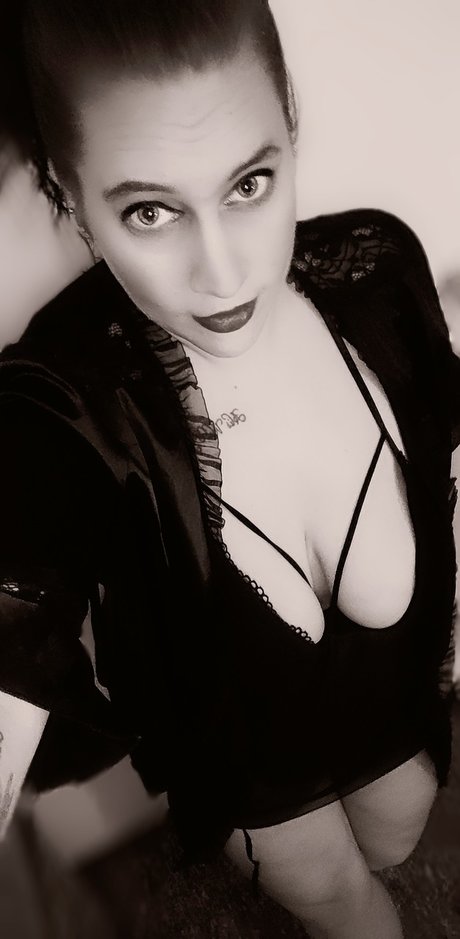 Caithy_ model hd pics