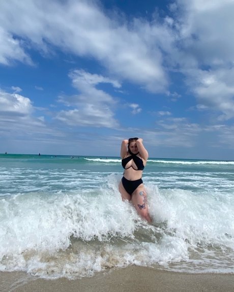 Erin Renee beautiful model galleries