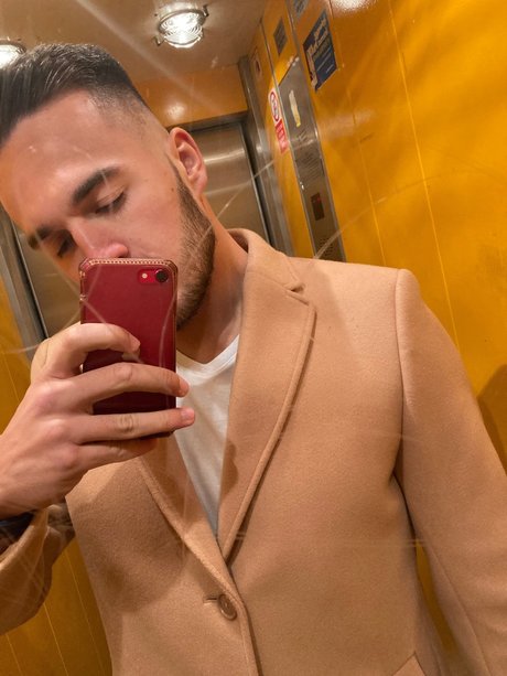 _iamdominik model nudes image