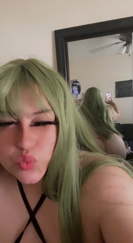 HEARTLESSBADDY_ model pretty image