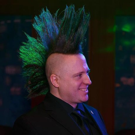 DasKreestof model top pic