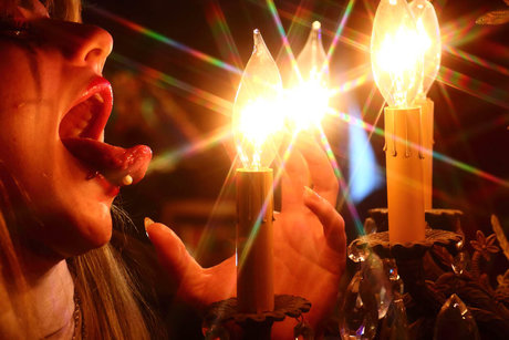 _Iza Howler_ model top archive