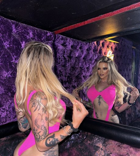 Demi Jordan model naked photos