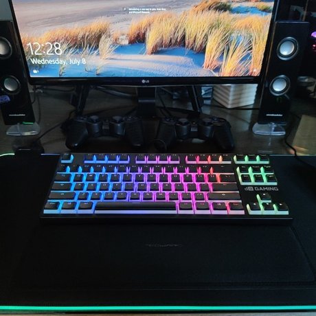 Putu Deny Krisna model nice images