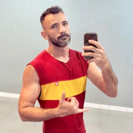 F a c sc Mo_ exclusive model gallery