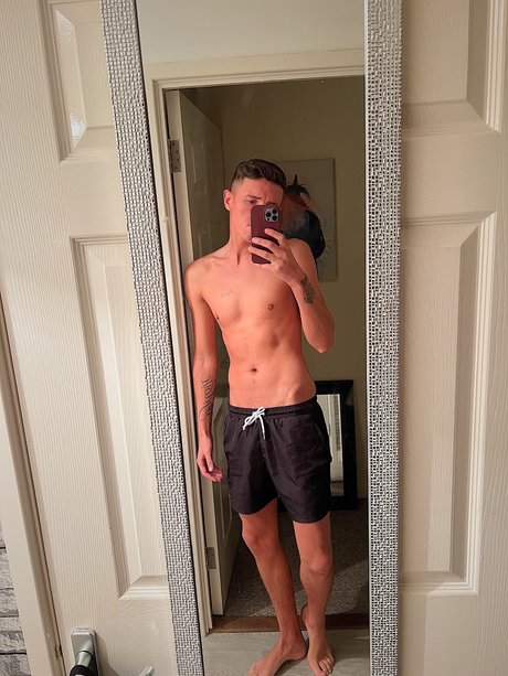 Nathan Cross nice model photo