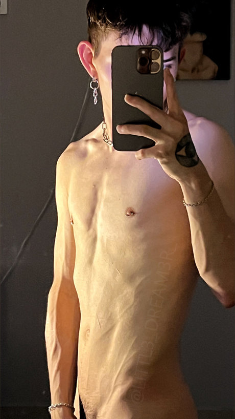 DREAMER nudes star picture