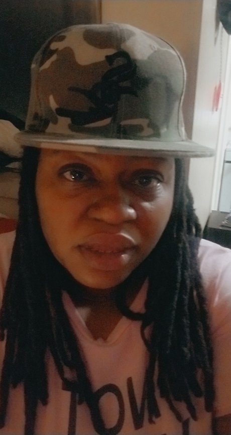 MzHonee420 model adult pictures