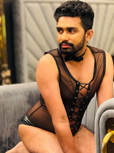 Frndzhunter nude actress photo