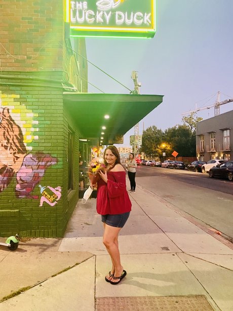 CurvyVixen sex actress photos