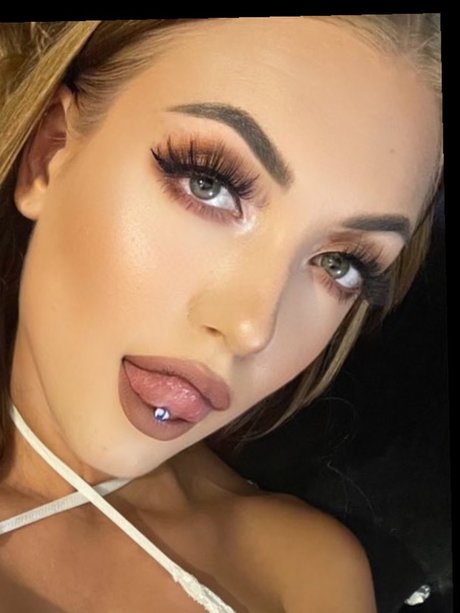 Carley Jet pornstar hot picture