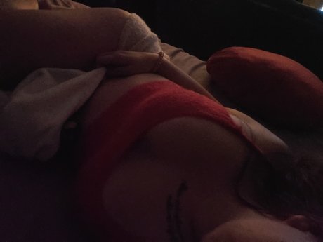 IMOAN BABE nudes model img