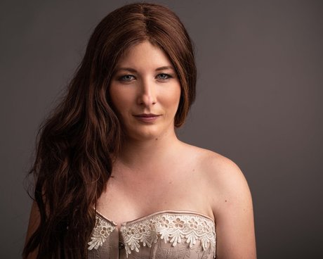 naomi cosplayer photomodel pornstar nudes photos