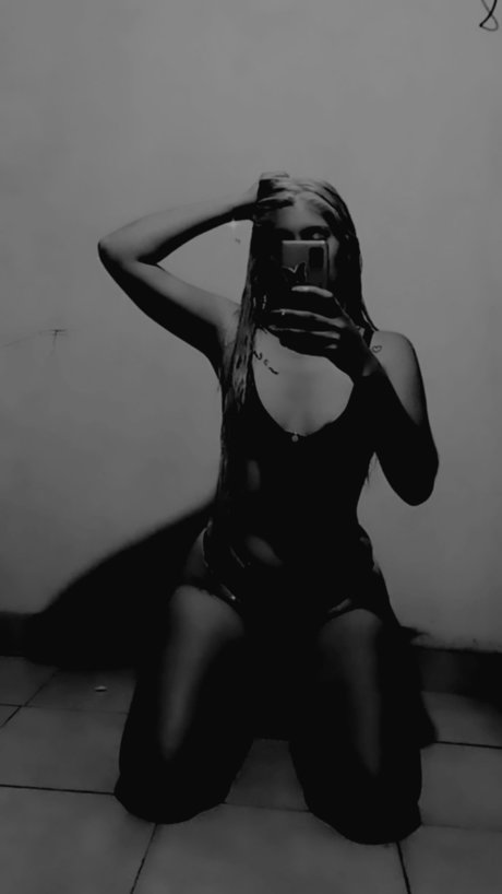 Nanii_ perfect model archive